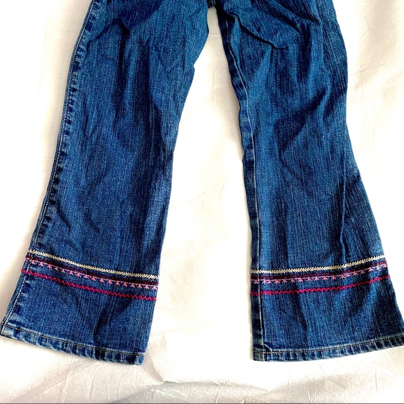 Oshkosh Girl’s Flare Jean with embroidery Size 6X - Picture 5 of 8
